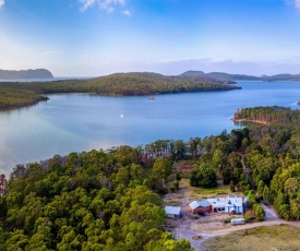 Bruny Island Lodge