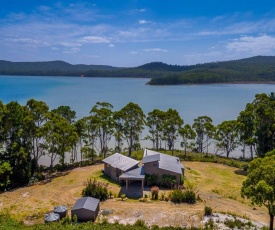 Cloudy Bay Lagoon Estate