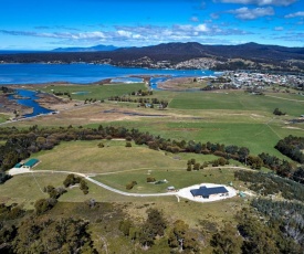 George River Park (House, 100 Acres, Animals, Views)