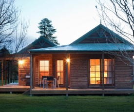 Beechworth Cedar Cottages