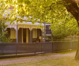 Belmont at Beechworth 2 bedrooms, 2 bathrooms, 2 couples