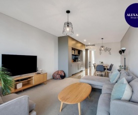 STYLISH CAMPERDOWN APARTMENT and PARKING INC