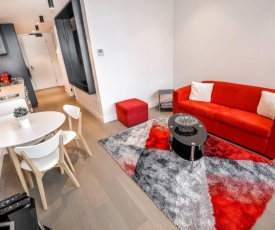 Modern Luxury in Carlton - close to everything!