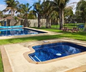 Carrum Downs Holiday Park and Carrum Downs Motel