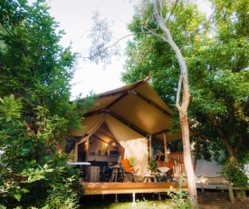 Castlemaine Gardens Luxury Safari Tents