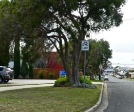 Inverloch Central Motor Inn