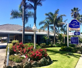 Coastal Waters Motor Inn