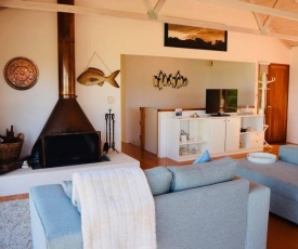 Stunning Beach Views, 4 Bed, Sleeps 8, Pool Table, Wifi- Lorne