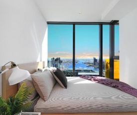 A Stylish CBD Apartment with A Stunning View