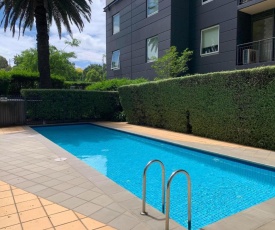 Great Location, Close to CBD, 2 Bed, WIFI,Parking