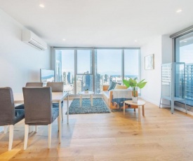 Magnificent 2-bedroom apartment - Skyline view, CBD location