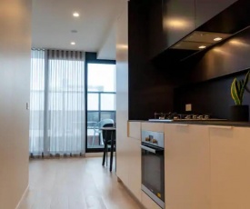 Modern 1 Bedroom Apartment South Yarra