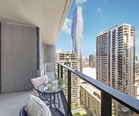 NEW! A Cozy 2BR Apt Next to Southern Cross with City Views