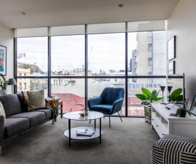 Stylish 1BD Hideaway in Bustling Richmond