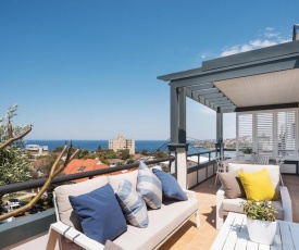 Ocean Views on Coogee Beach