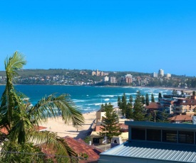 Queenscliff beach apartment