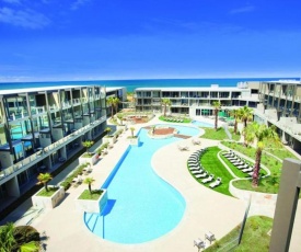 Beachfront Resort Torquay, Australia