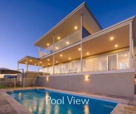 32 Corella Court - Private Jetty and Pool