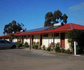 Inglewood Motel and Caravan Park Victoria