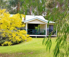 Bushy Lake Chalets