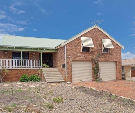 Birubi Beach House' 14 Campbell Avenue - fantastic house and close to the surf beach