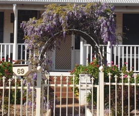 Roseneath Cottage