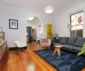 Designer 2-Bed House wGarden - Northbridge Perth