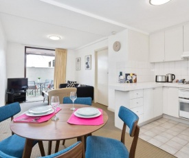 South Perth Executive Apartment