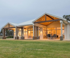 Metricup House - elegant country retreat