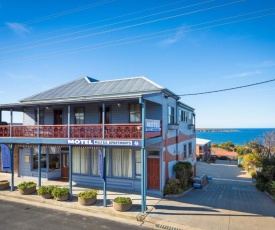 Heritage House Motel & Units