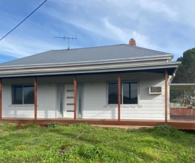 Ellalong Lagoon Home with a view