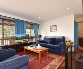 Wallaby Cottage - cute Accom in bushland setting