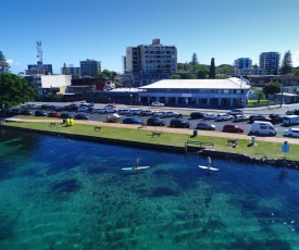 Lakes and Ocean Hotel