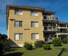 Sunlake Unit 9, 82 Little Street, Forster