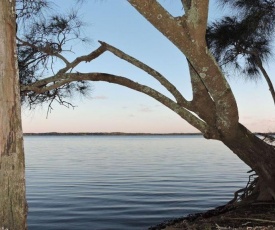 Waterfront Jervis Bay Escape Cooinda