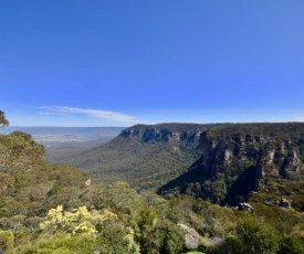 Amaroo Mountaintop Villa