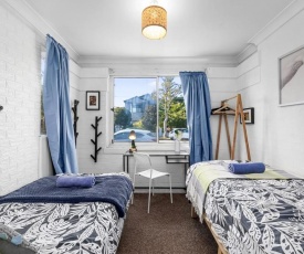 Boutique 2BR Unit in Kensington Near UNSW, Randwick Sleeps 7 U2