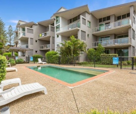 BEACH BLISS LUXURIOUS APARTMENT with POOL