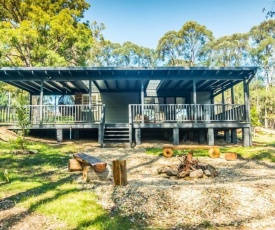 Luxurious Bushland Cabin near the Blue Mountains