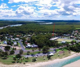 AMELIA SHORES 1 of 54 Evans St Lake Cathie