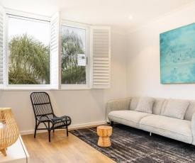 Chic apartment footsteps from Manly Beach