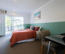 Manly Waves Hotel