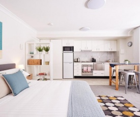 Stylish Manly Studio With BBQ Terrace and Parking