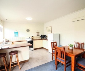 Beachwalk 8 - 2 bedroom unit on Fishpen