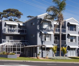 Mollymook Cove Apartments