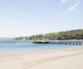 Balmoral Beach Front - 2 Beds w Parking