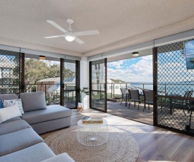 1 'The Poplars' 34 Magnus St - panoramic water views, pool, aircon & WIFI