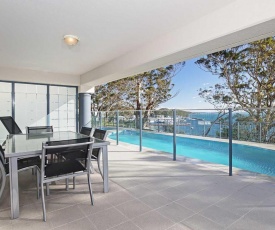 13 'Le Vogue' 16 Magnus Street - close to the Marina and beautiful views of Nelson Bay Marina