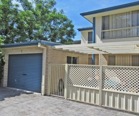 2 'Mahi Mahi', 5 Achilles Street - 3 bedroom between Shoal Bay and Little Beach