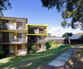 54 'Bay Parklands', 2 Gowrie Avenue - air con, pool, tennis court,child friendly